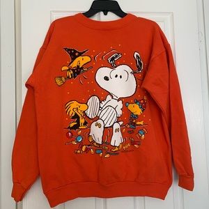 Halloween 👻 PEANUTS sweatshirt size XL